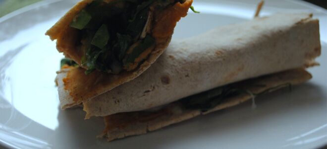 Sun Dried Tomato Hummus Wraps