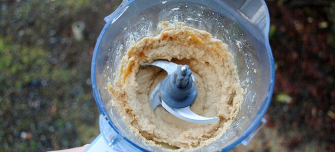 Mild Hummus for the Tahini-Phobic