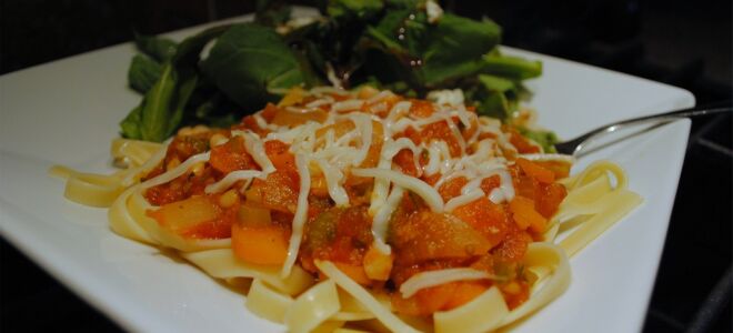 Test Kitchen Tuesday: Bean Bolognese