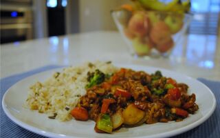 Test Kitchen Tuesday: Tempeh Broccoli and Beef