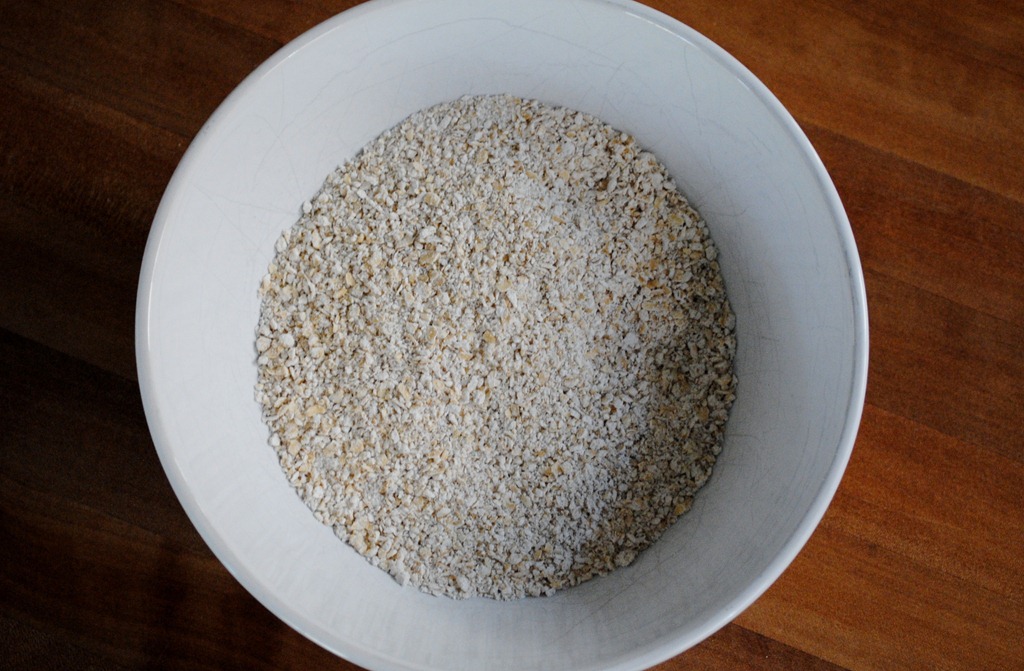 How to Make Oat Flour in a Blender - Savas Kitchen